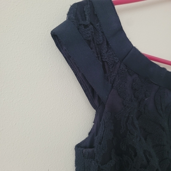 Tadashi Shoji Textured Lace Mermaid Gown Navy Blue Size 8 - Picture 14 of 16